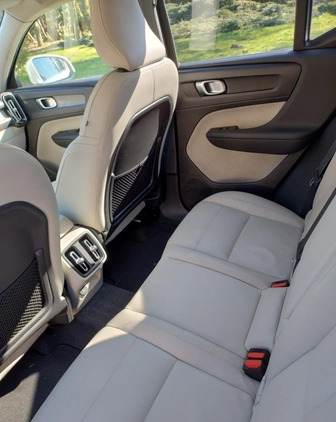 Volvo XC 40 cena 115700 przebieg: 71000, rok produkcji 2019 z Frampol małe 352